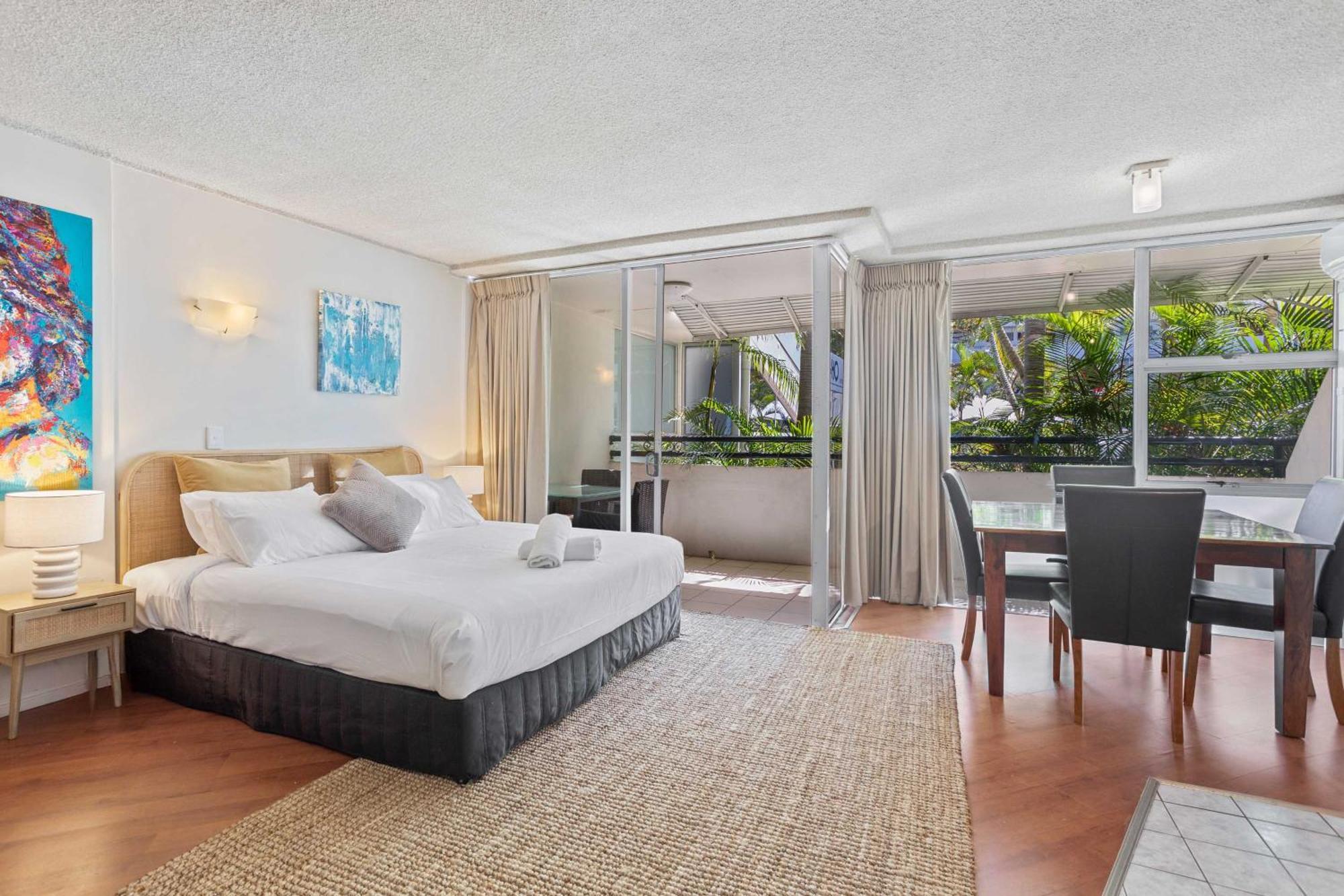 Hi Ho Beach Apartments On Broadbeach Gold Coast Eksteriør billede